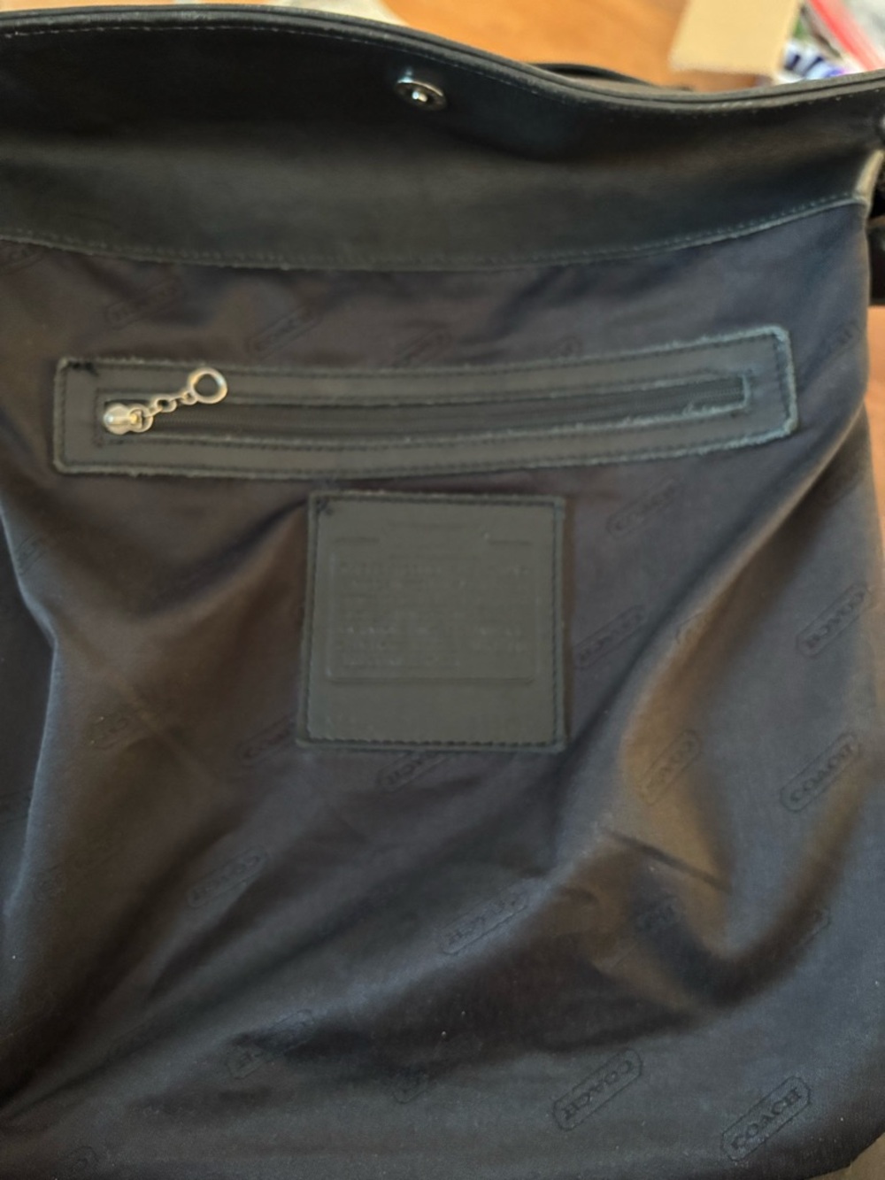 Coach VINTAGE F0D-9180 Whitney MADE IN USA Black Glove Tanned Leather Hobo EUC - Picture 4 of 16